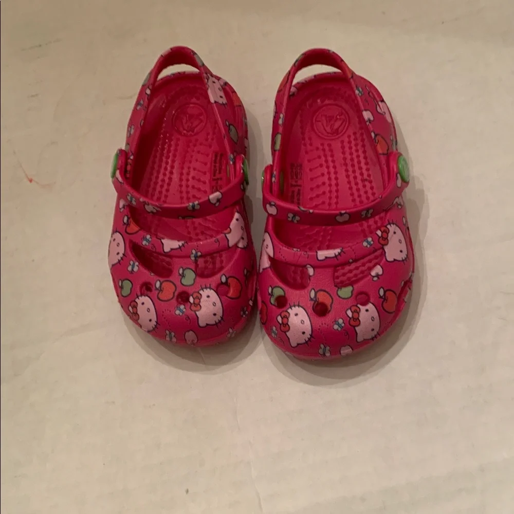 Crocs Hello Kitty Mary Jane crocs - 5c
